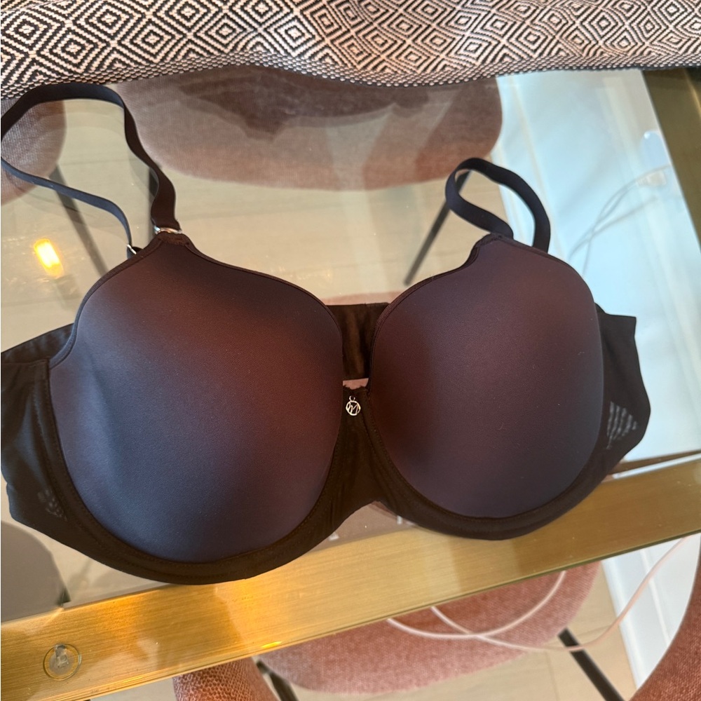 Sleek Black Women's Bra